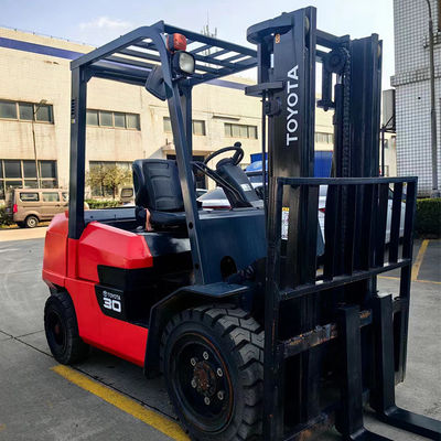 ποιότητας  Used Toyota Forklift FD30 3 Ton Diesel Forklift Truck with Original Color εργοστάσιο