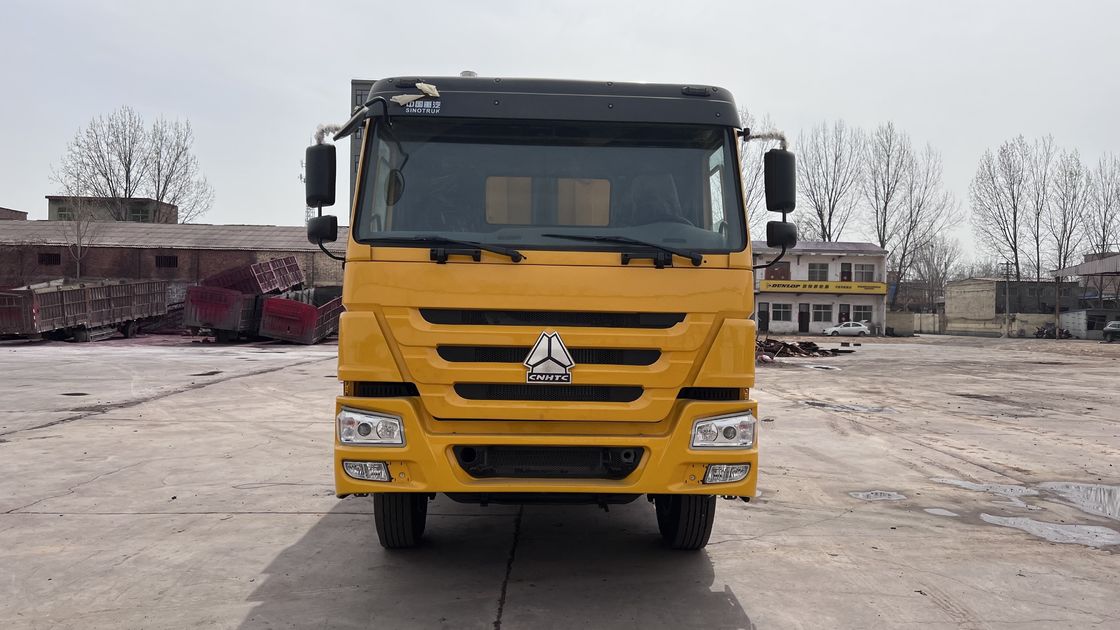 Χρησιμοποιούμενο Sinotruck Howo 40 τόνων 10 τροχών φορτηγό βυθότρυψης για μεταφορά ορυχείων