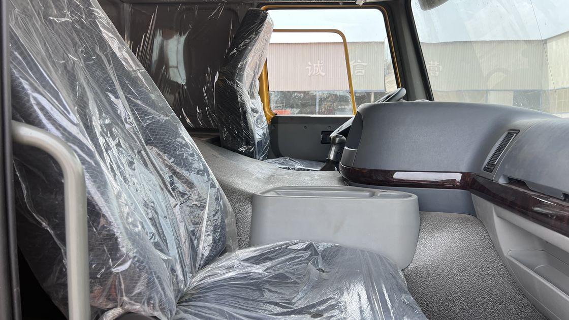 Χρησιμοποιούμενο Sinotruck Howo 40 τόνων 10 τροχών φορτηγό βυθότρυψης για μεταφορά ορυχείων