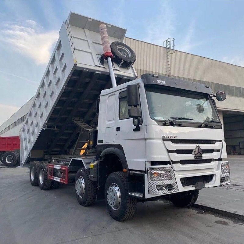 Ισχυρό φορτηγό απορριμμάτων 2023 HOWO 371HP RHD 8X4 με πρότυπο εκπομπών Euro 3 12700 GVW