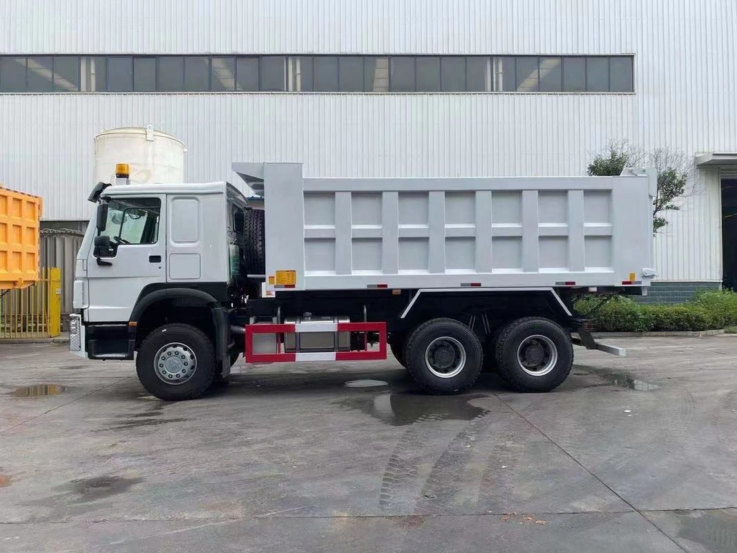 Χρησιμοποιημένο φορτηγό Sinotruk Howo 6*4 με κινητήρα WEICHAI και καλή διάσταση δεξαμενής φορτίου
