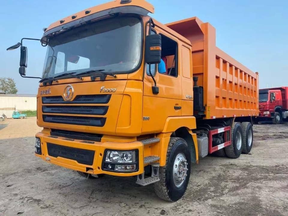 8L χωρητικότητα κινητήρα βαρύ φορτίο Shacman F3000 Dump Truck για φόρτωση δομικών υλικών