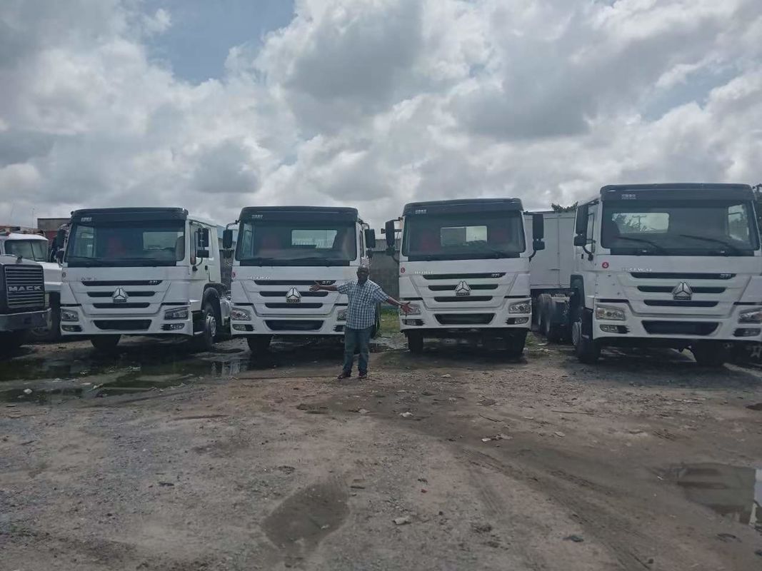 371hp Λευκό μεταχειρισμένο φορτηγό σκουπιδιών με μέγιστη ροπή Nm 1500-2000Nm Ακαθάριστο βάρος οχήματος ≥30T