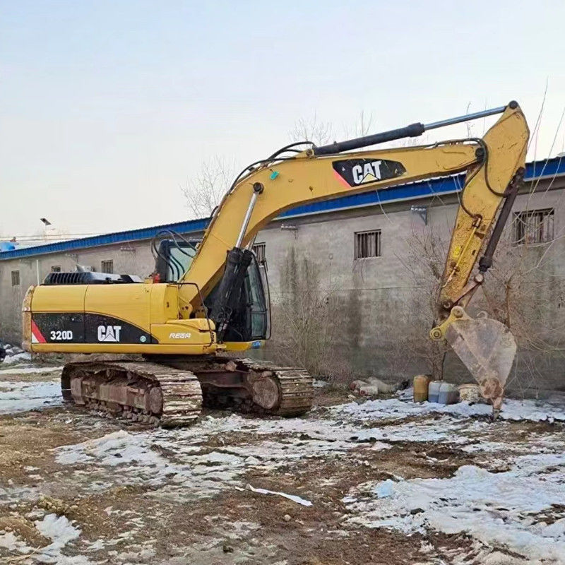 Χρησιμοποιούμενη εκσκαφέας Cat 320D2 με δεξαμενή καυσίμου 410L και 20 τόνους σε καλή κατάσταση