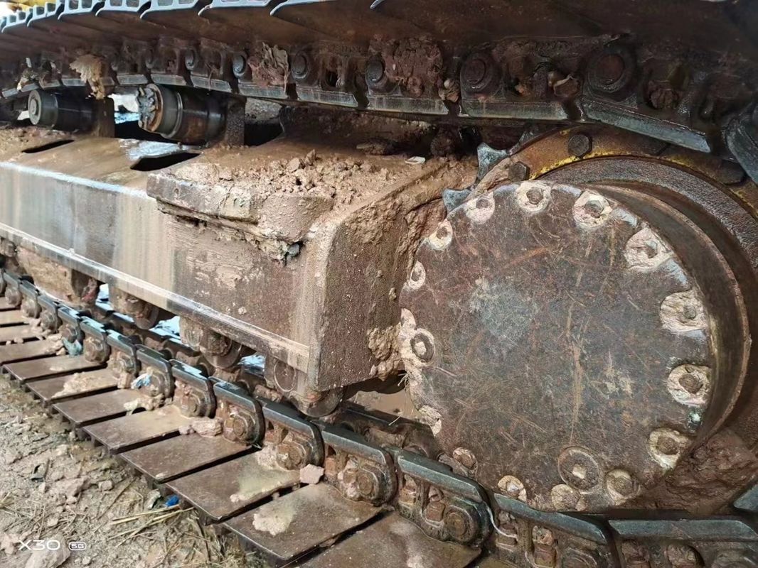 Χρησιμοποιούμενη εκσκαφέας Cat 320D2 με δεξαμενή καυσίμου 410L και 20 τόνους σε καλή κατάσταση