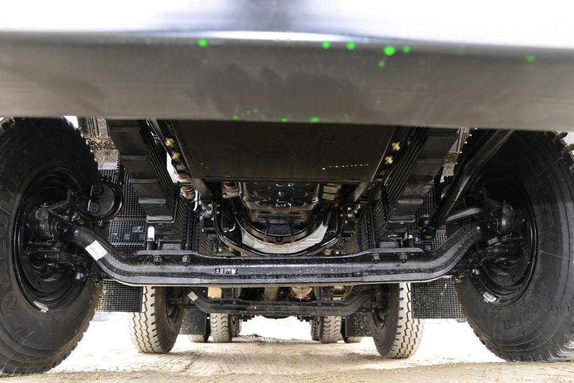 Απαιτηση Πελατη Dongfeng KC 600hp 8*4 Cummins κινητήρας Ντίζελ Eruo5 βαρύ φορτηγό