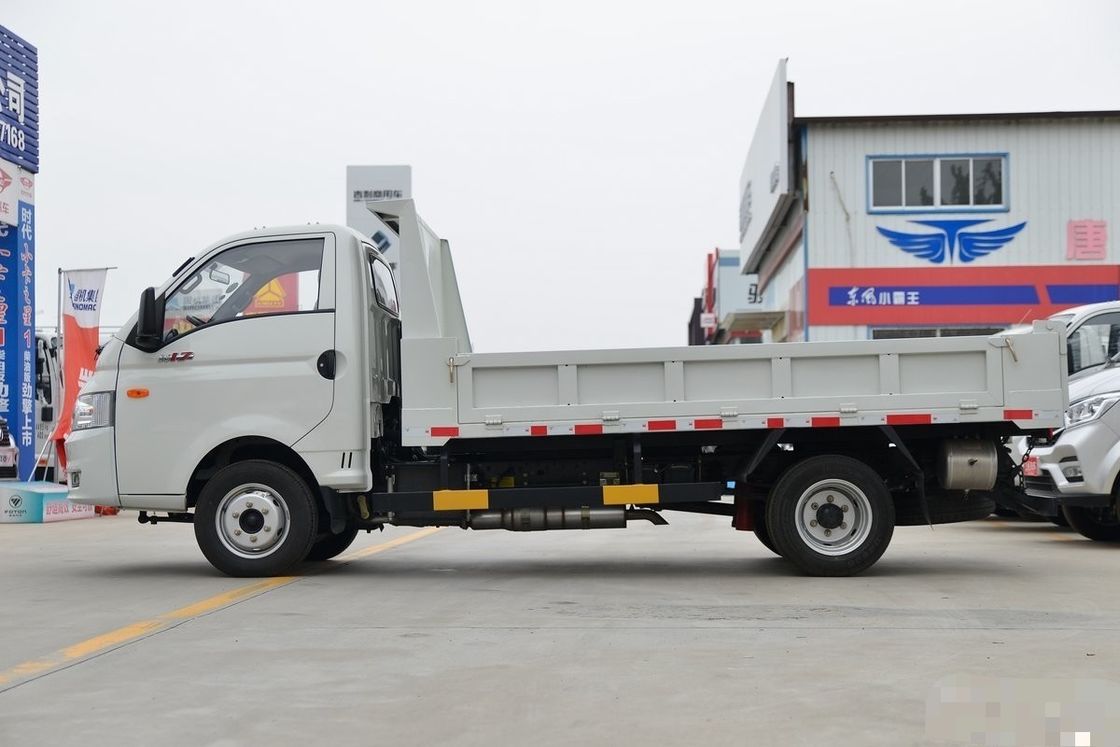 Χρησιμοποιούμενο Dongfeng W17 102hp Αριστερή κίνηση 2 θέσεις 2 αερόσακοι Μία σειρά 4 * 2 ελαφρύ φορτηγό