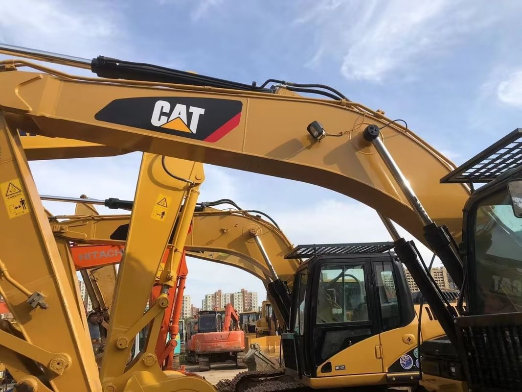 CAT320D Χρησιμοποιούμενος εξορυκτής στα ΗΑΕ