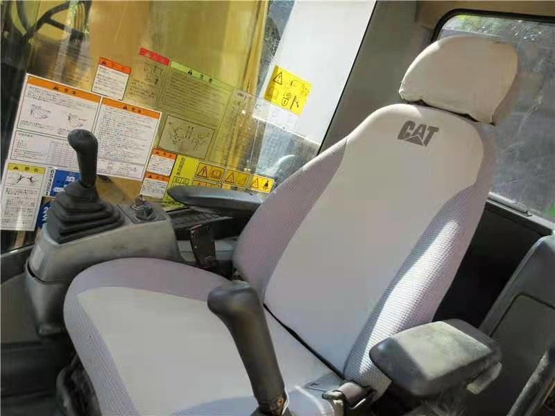 Αρχική 320d2 12 τόνων 20 τόνων 25 τόνων Υδραυλική σκάφτρα για την οδική κατασκευή