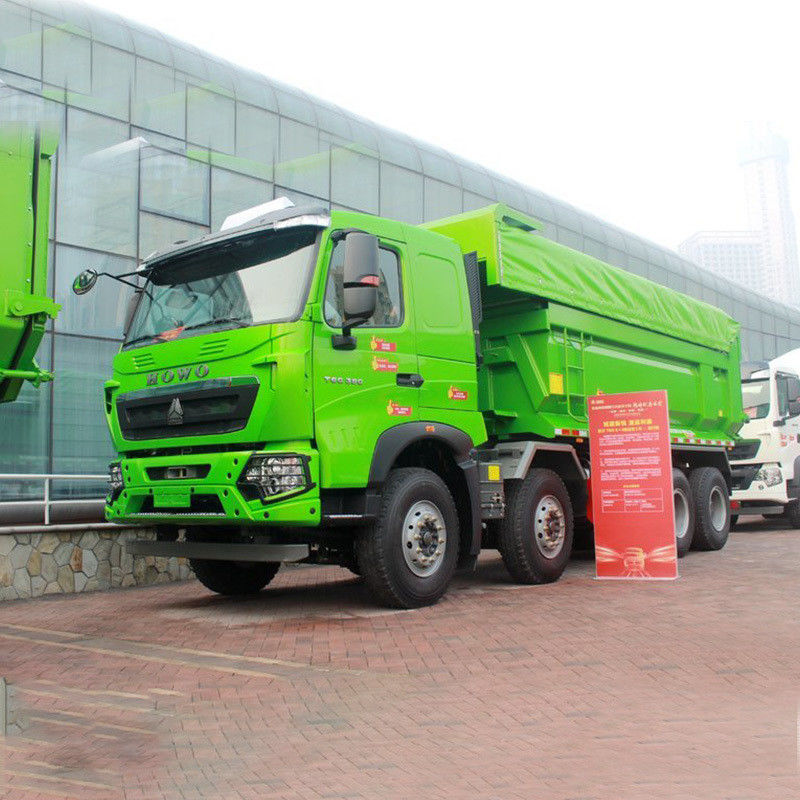 2016-2018 Χρησιμοποιούμενο φορτηγό Howo Tipper 8x4 Οδήγηση φορτηγών σκουπιδιών χωρίς πίσω κάμερα