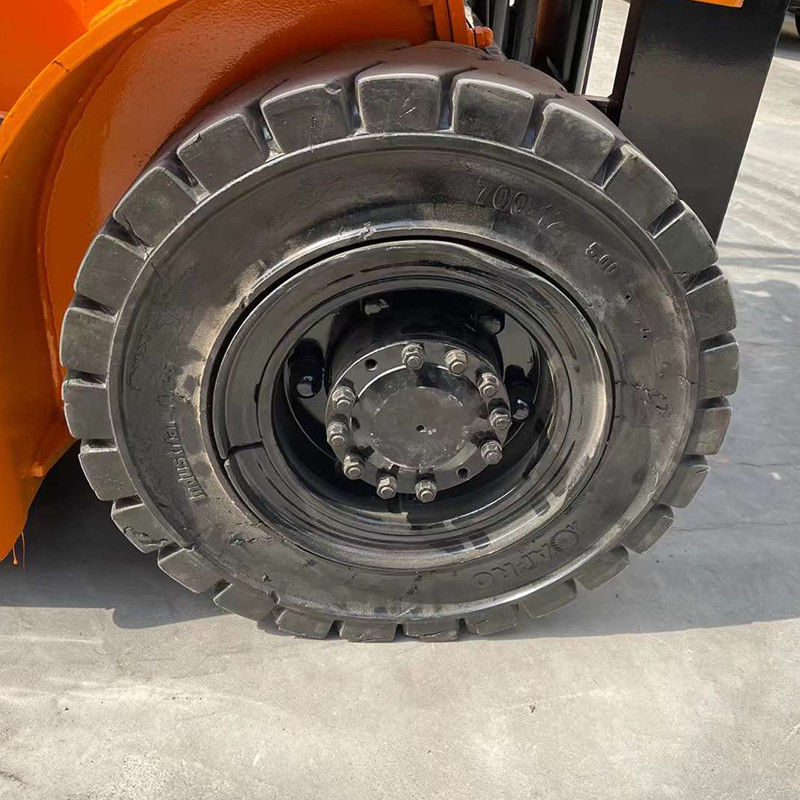 Non-slip Off-road Tire 2 Doors 2.5ton Electric Forklift with 2500 kg Weight Μεταφορτωμένο με ηλεκτρικό φορτηγό