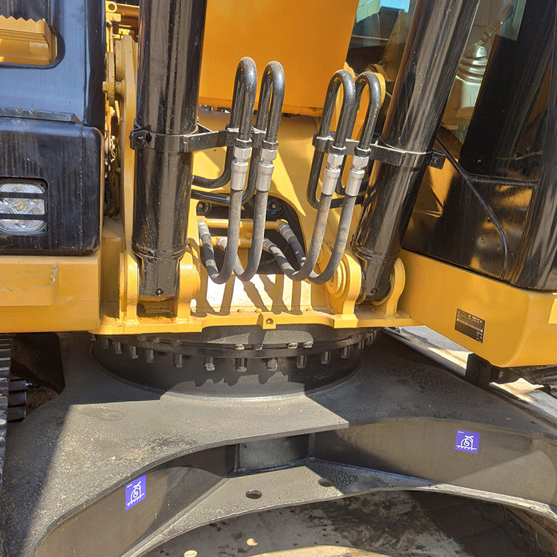 2020 Cat 320D2L Χρησιμοποιούμενη εξορυκτική μηχανή στο Ντουμπάι με καλή απόδοση και χαμηλό ωράριο εργασίας