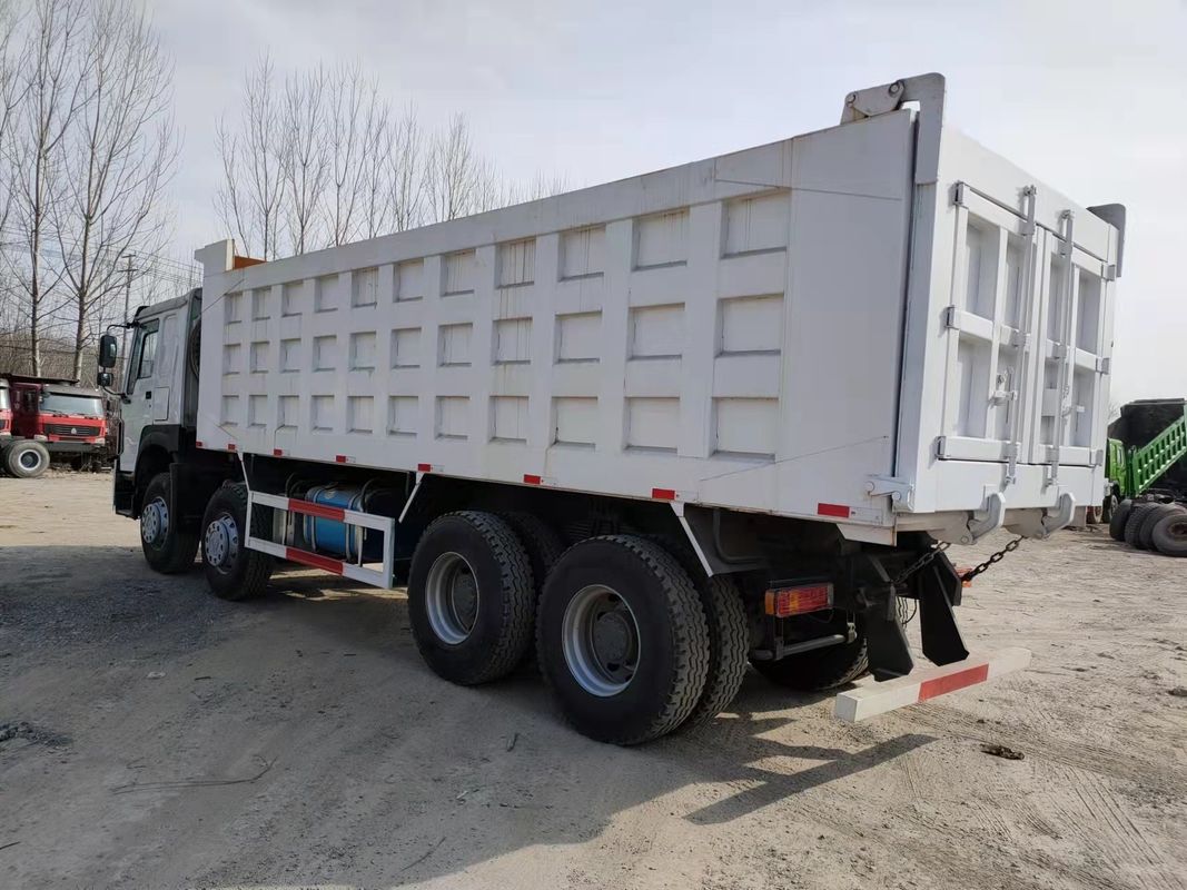 Weichai WD615.47 Μηχανή Euro 3 Πρότυπο εκπομπών 40 τόνων HOWO Sinotruck 8*4 Τελαχιστοποιημένο φορτηγό