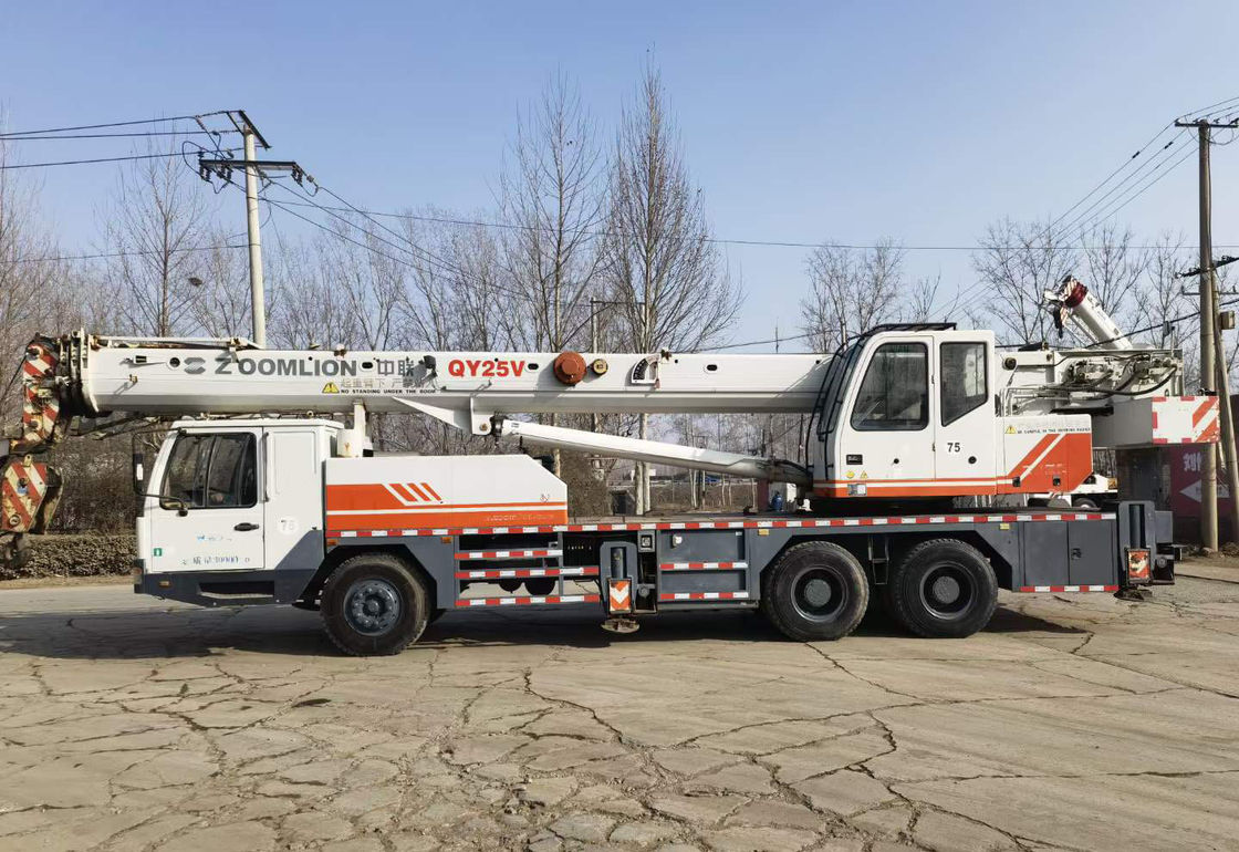 Ζουμλίον QY25V 39m 20 τόνων 25 τόνων γερανό φορτηγό με 980KN.m μέγιστη ονομαστική ροπή ανύψωσης