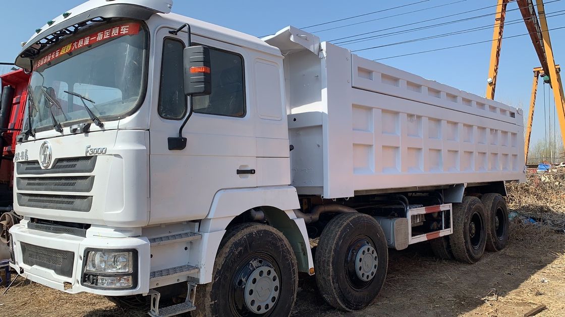 39000kg βάρος στο κατώφλι Shacman F3000 8x4 φορτηγό τύπερ φορτηγό ντάμπινγκ 6.2-8m μήκος δεξαμενής φορτίου