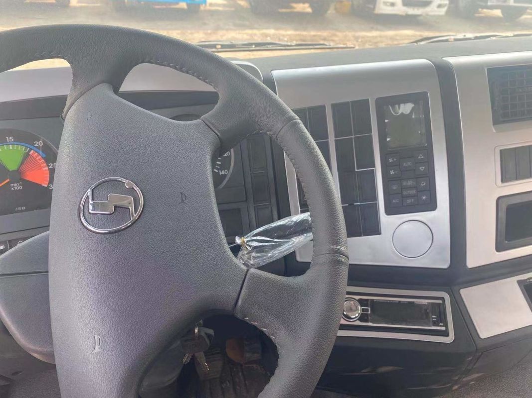 39000kg βάρος στο κατώφλι Shacman F3000 8x4 φορτηγό τύπερ φορτηγό ντάμπινγκ 6.2-8m μήκος δεξαμενής φορτίου