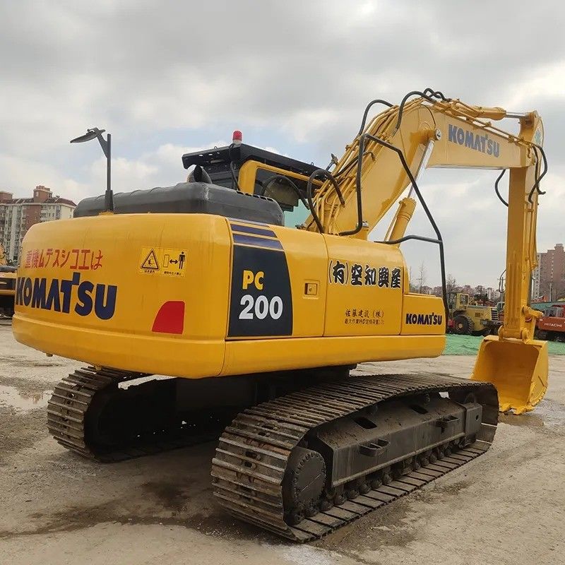 Μεταχειρισμένος εξορυκτής Komatsu PC200-8 σε αρχικό χρώμα με υδραυλικό κύλινδρο Άλλοι