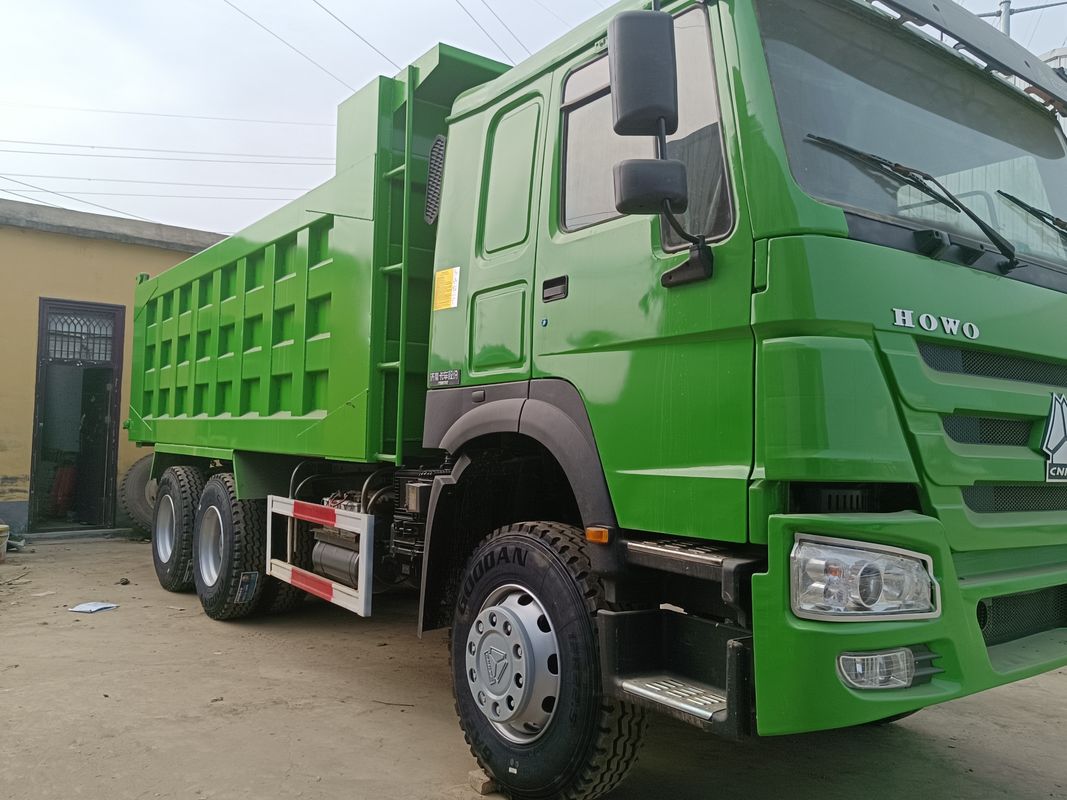 Χρησιμοποιούμενο Sinotruck 6x4 371hp 30tons Howo Tipper Dump Truck με χειροκίνητο σύστημα μετάδοσης