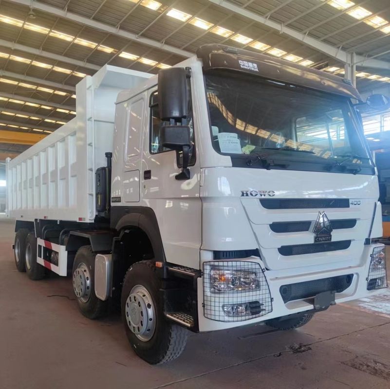 Το Howo 8x4 LHD Dump Tipper Truck με μέγιστη ροπή 500-1000Nm και χωρητικότητα κινητήρα 6-8L