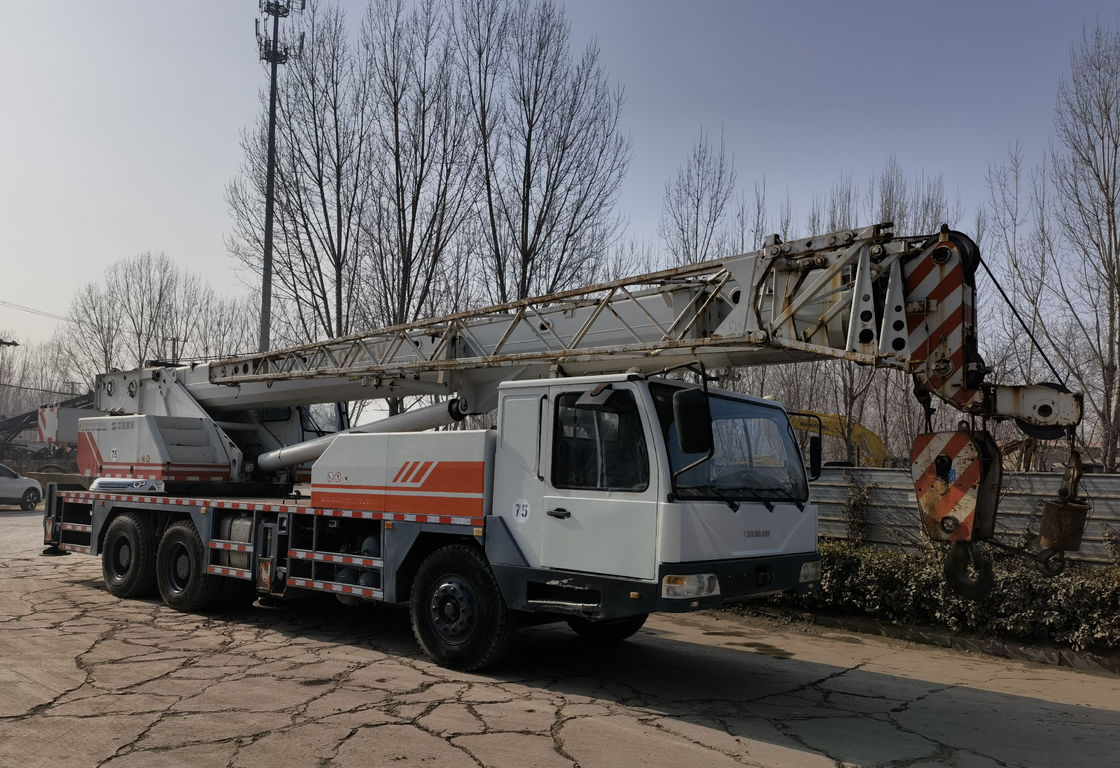 Χρησιμοποιούμενο Zoomlion 25 τόνων υδραυλικό φορτηγό τοποθετημένο γερανό με μέγιστο ύψος ανύψωσης 43m