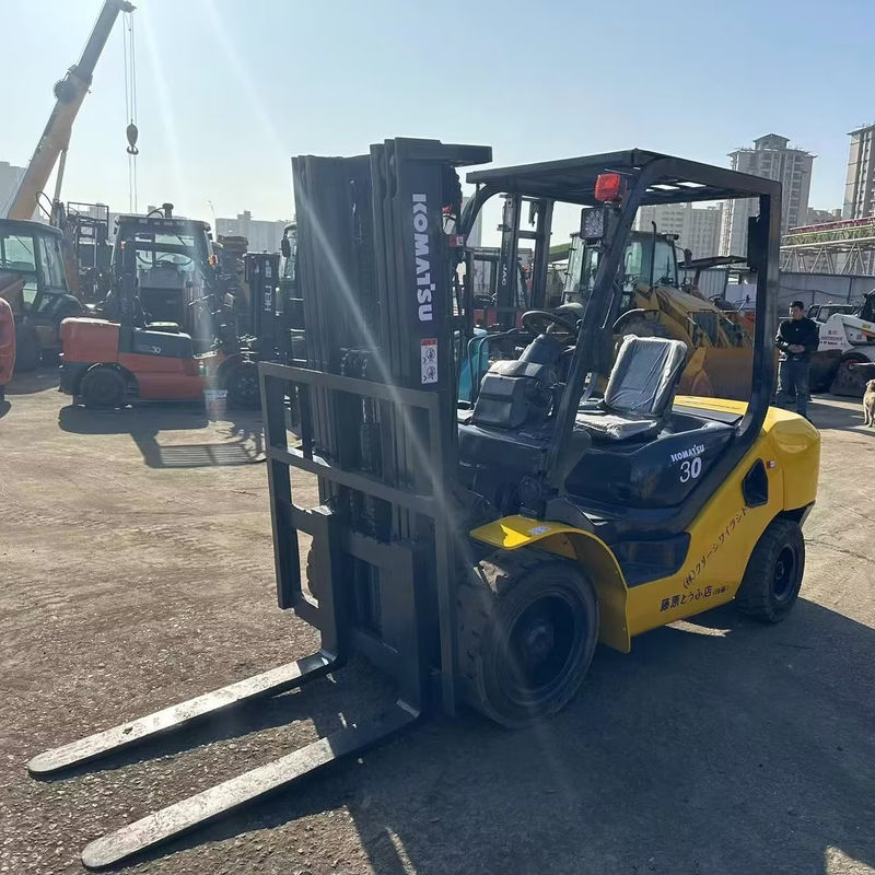 Αρχική FD30 Αρχική Ιαπωνία Komatsu Χρησιμοποιούμενο φορτηγό φορτιστή με πλάτος πιρούνι 150mm