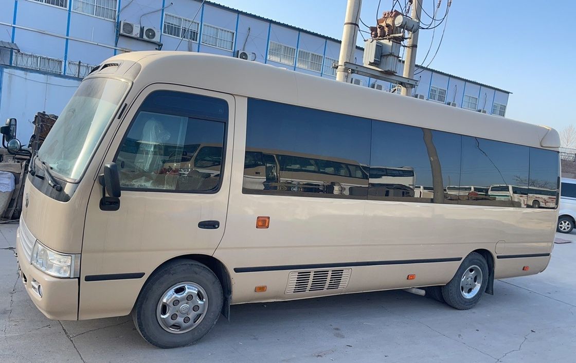 30 θέσεις LHD οδήγηση λεωφορείο με 4104ml διακίνηση και πετρέλαιο ντίζελ για να καλύψει τις ανάγκες σας