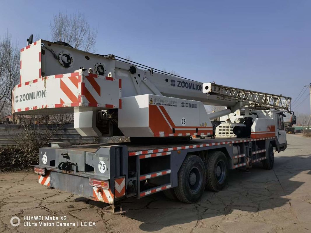 Μετακίνητο γερανό φορτηγών Zoomlion QY25V 20 τόνων με εγγύηση και 2001-4000 ώρες εργασίας