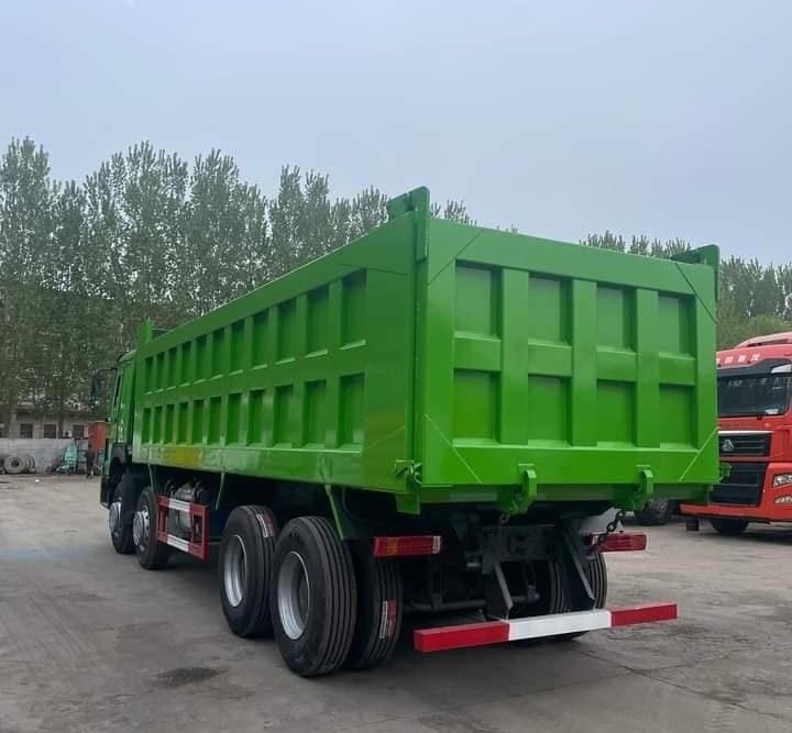 371 HP/336HP/420HP Χρησιμοποιούμενο Howo Dump Truck 8x4 Τρακ με χειροκίνητο κιβώτιο