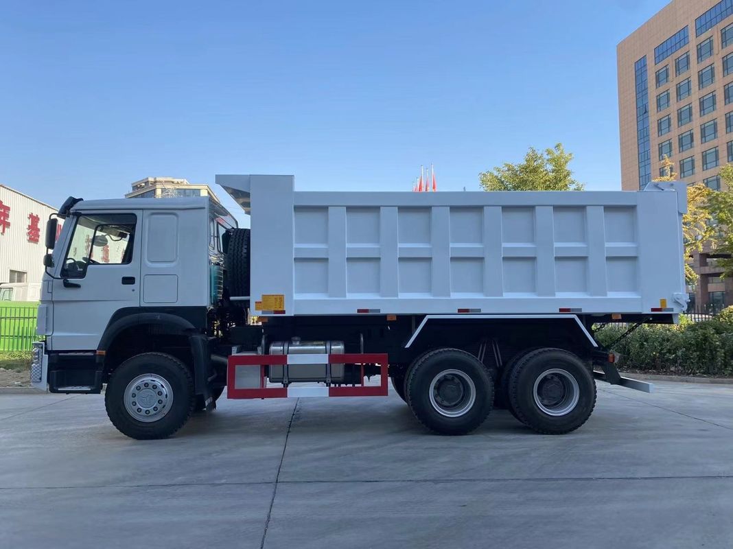 10 Αριθμός μεταφοράς προς τα εμπρός Sinotruk HOWO 371HP Χρησιμοποιημένα φορτηγά σκουπιδιών 6X4 για το ορυχείο κατασκευής