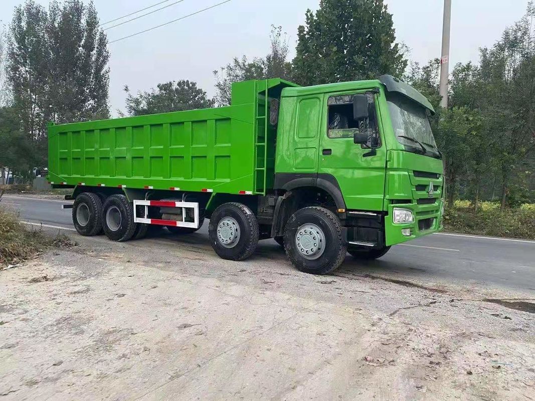 Σύστημα πολυμέσων Κανένα Sinotruk HOWO 371HP Χρησιμοποιούμενα φορτηγά 8*4 για ορυχείο κατασκευής