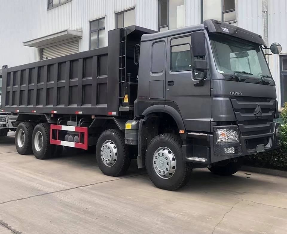 Χρησιμοποιούμενο Howo 8x4 12 Wheeler 24 30 κυβικό μέτρο 35 τόνους 40 τόνους