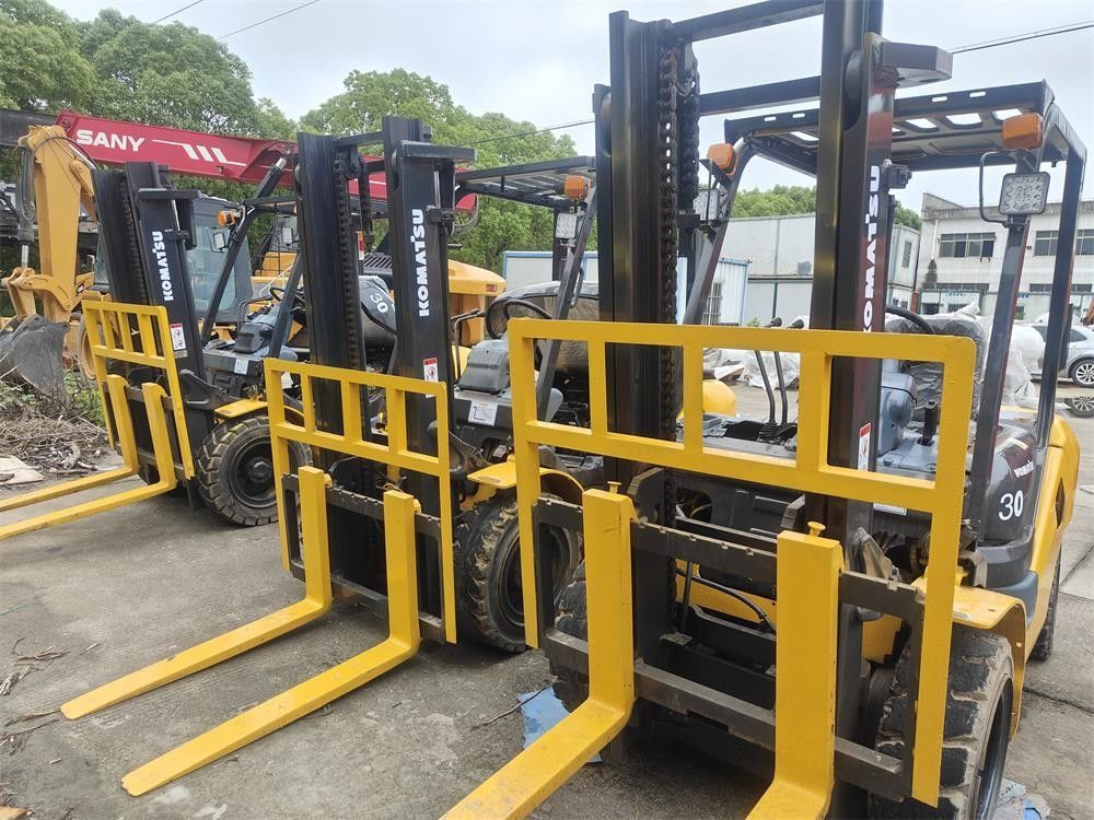 Πιο δημοφιλές 3 τόνων Komatsu φορτηγό χρησιμοποιημένο πετρελαιοκίνητο αυτόματο συμπλέκτη για εργοστάσιο παραγωγής