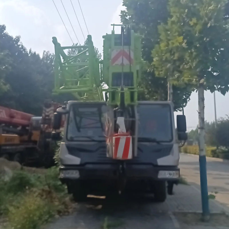 Φορητό τηλεσκοπικό γερανό 50 τόνων με άλλο κινητήρα και ονομαστική χωρητικότητα φόρτωσης