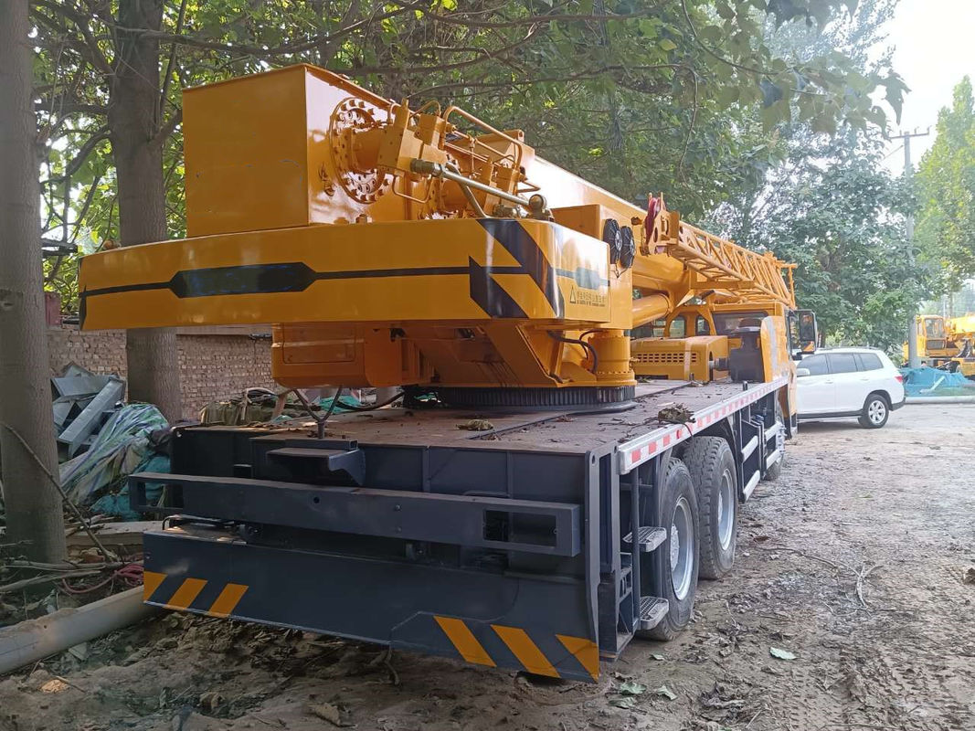 22679.6kg μέγιστη χωρητικότητα ανύψωσης 10 τροχών QY25 25t Χρησιμοποιούμενος τηλεσκοπικός γερανό φορτηγών προς πώληση