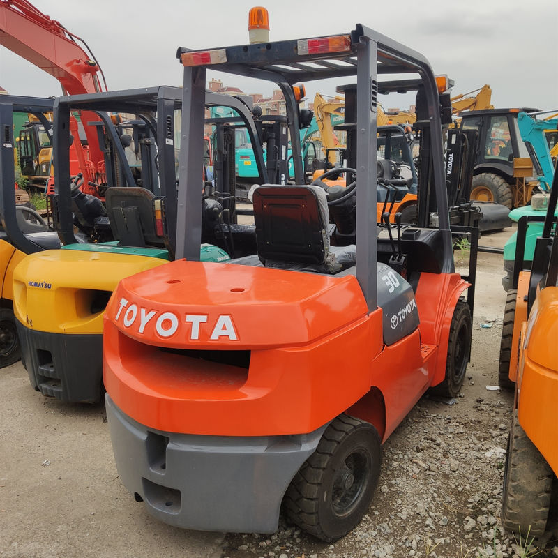 3 τόνων Toyota Diesel ανελκυστήρας με χωρητικότητα φόρτωσης 3 τόνων ώρες εργασίας 2001-4000