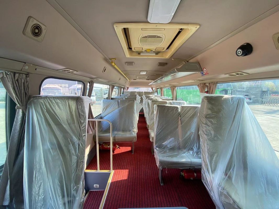 30 θέσεις 4*2 Toyota Coaster Bus G.V.W 7400kg Χρησιμοποιείται για τη μεταφορά επιβατών