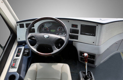 10490mm μήκος Dongfeng Chaolong Lhd 45 θέσεις πολυτελές λεωφορείο λεωφορείο με καλό και κινητήρα ντίζελ