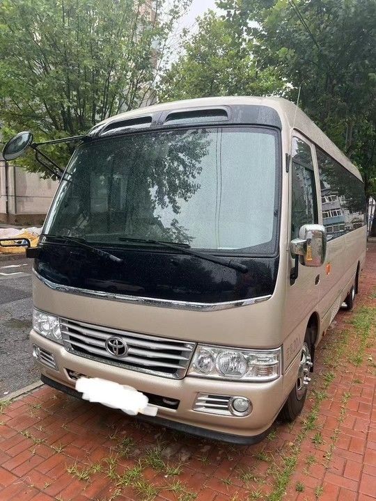 30 θέσεις Diesel Toyota Coaster Bus για τουριστικούς πολυτελείς λεωφορεία Πρότυπο εκπομπών Euro 3