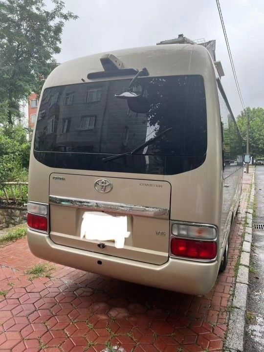 30 θέσεις Diesel Toyota Coaster Bus για τουριστικούς πολυτελείς λεωφορεία Πρότυπο εκπομπών Euro 3