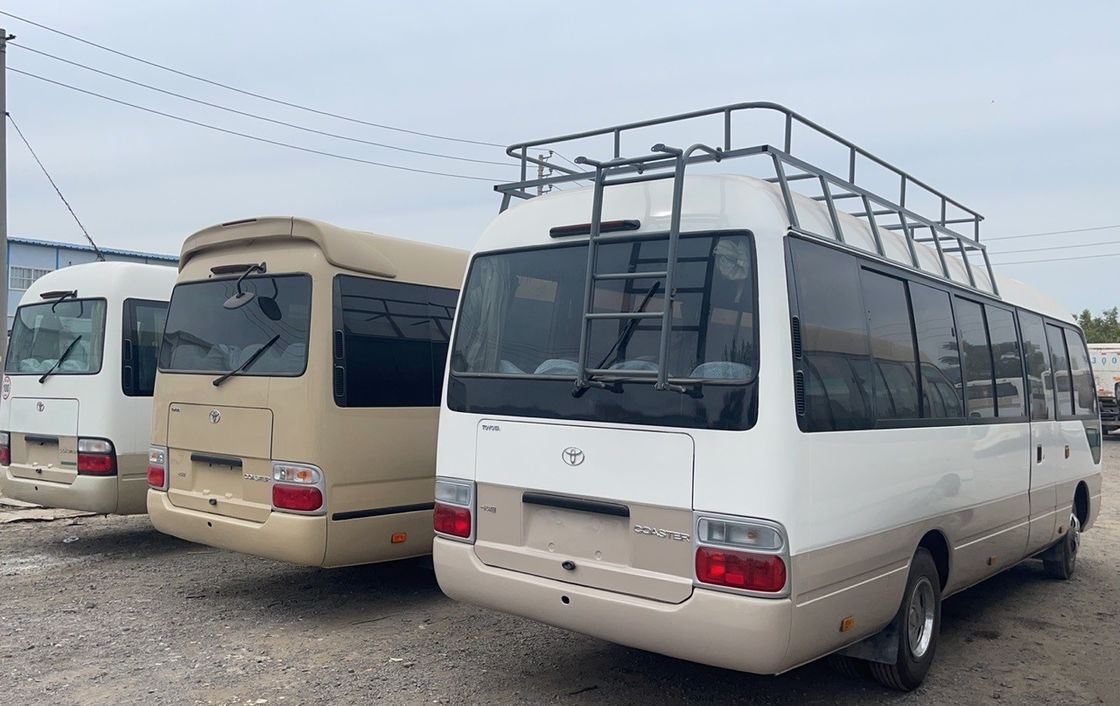Λούξυ μεταχειρισμένο Toyota Coaster 30 θέσεων ντίζελ λεωφορείο για το πρότυπο εκπομπών Euro 3