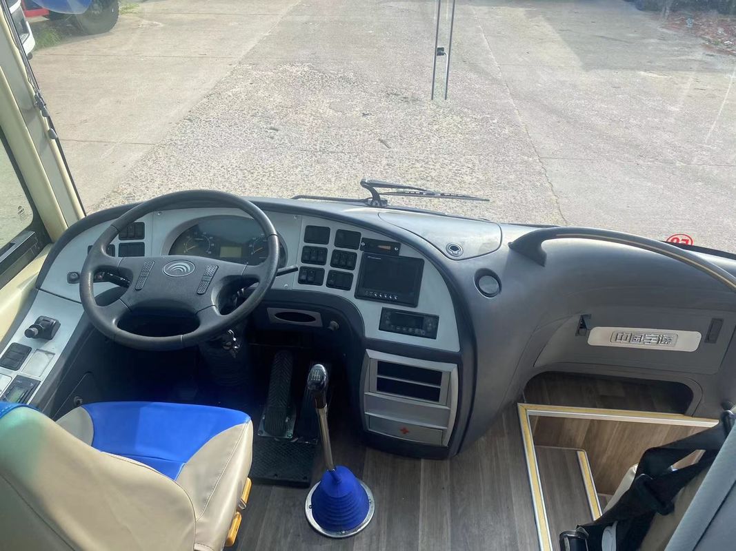 RHD 6122 45-65 καθίσματα Χρησιμοποιούμενο λεωφορείο στο πρότυπο εκπομπών Euro 3 6-8L χωρητικότητα κινητήρα