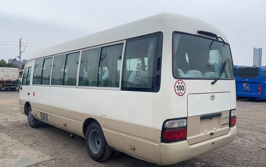 30 θέσεις αριστερό σύστημα οδήγησης Toyota Coaster Bus με χειροκίνητο κιβώτιο ταχυτήτων και εκπομπές Euro2-6