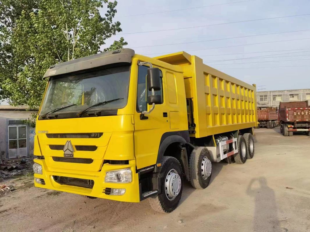 RHD SINO HOWO 8X4 Χρησιμοποιούμενο βαρύ φορτηγό G.V.W. 31T κιβώτιο ταχυτήτων