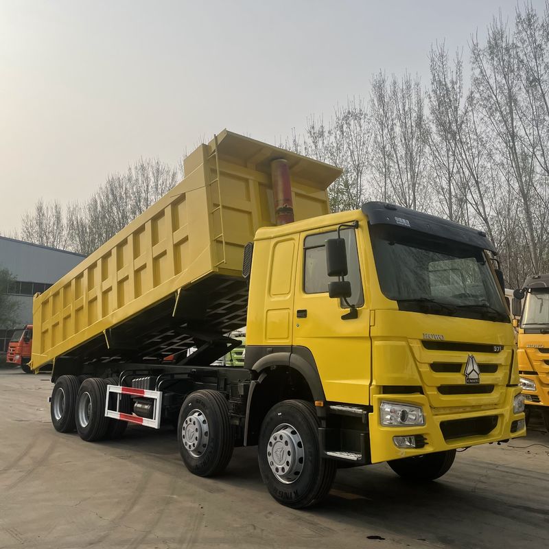 RHD SINO HOWO 8X4 Χρησιμοποιούμενο βαρύ φορτηγό G.V.W. 31T κιβώτιο ταχυτήτων