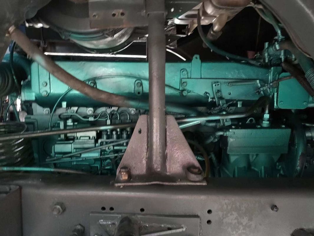 7300*2300*1500 Χρησιμοποιούμενη δεξαμενή φορτίου HOWO 8X4 βαρύ φορτηγό απορριμμάτων RHD