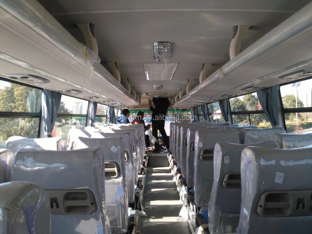 Το λεωφορείο 12 μέτρων RHD Youtong Coach ανακαινίστηκε με το πρότυπο εκπομπών Euro 3 για ασφαλή ταξίδια