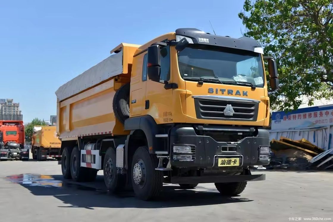 SINOTRUCK 400HP 8*4 βαρύ φορτηγό με 2 επιβάτες και πίσω κάμερα 360°
