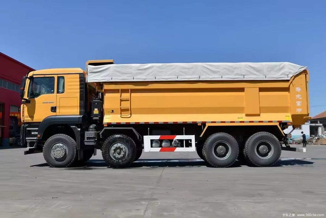 SINOTRUCK 400HP 8*4 βαρύ φορτηγό με 2 επιβάτες και πίσω κάμερα 360°