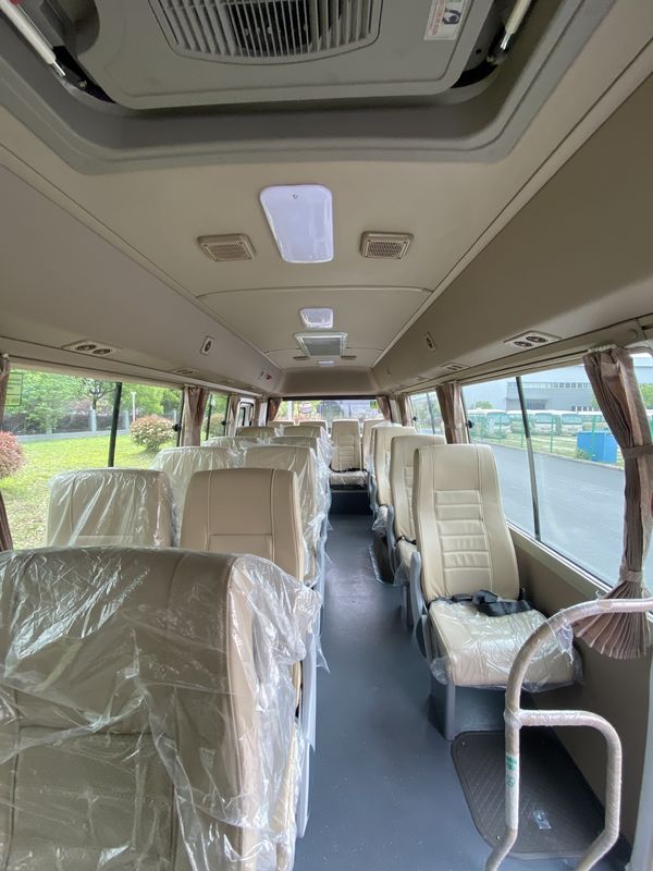 30 θέσεις LHD/RHD Toyota Coaster Bus με πολυτελείς ανέσεις και τύπο καυσίμου ντίζελ