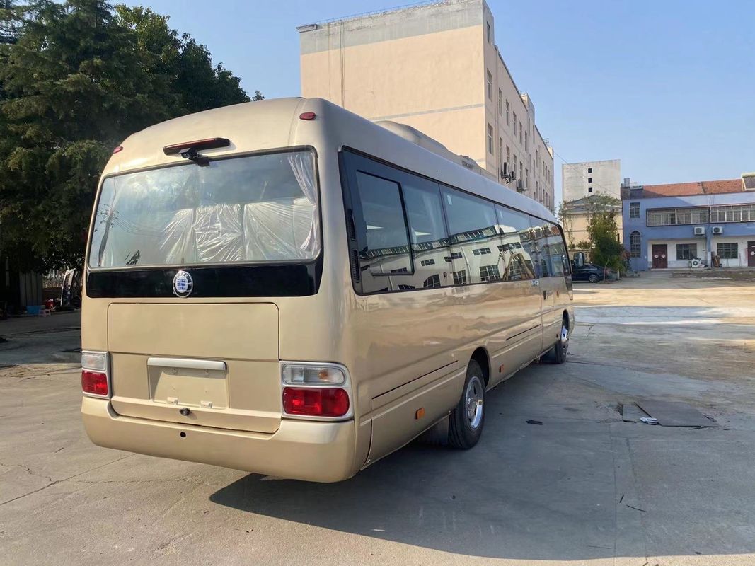30 θέσεις Toyota Coaster με πρότυπο εκπομπών Euro 3 και χωρητικότητα κινητήρα 4L